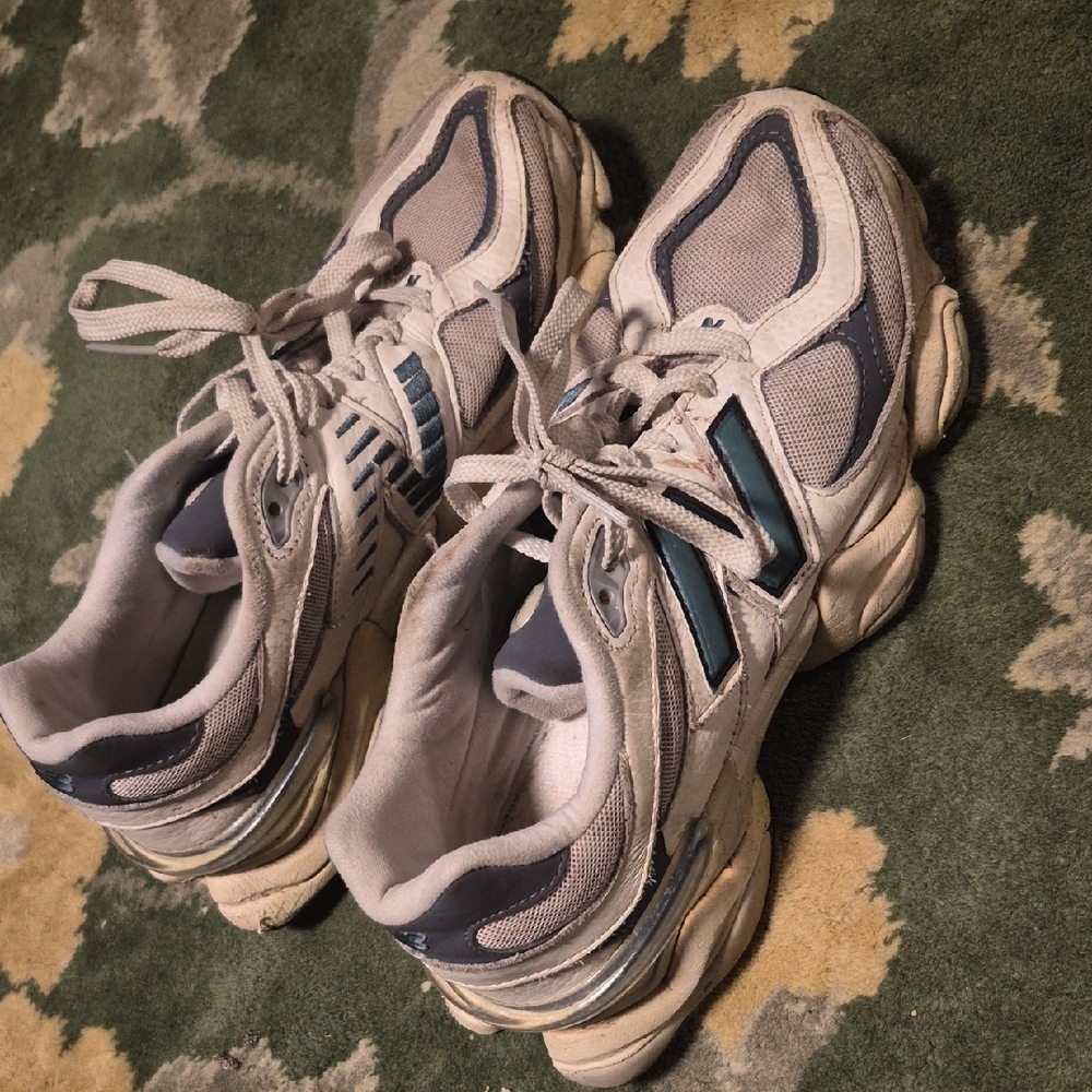 Asics Men's Sneakers White Gray Blue Accent